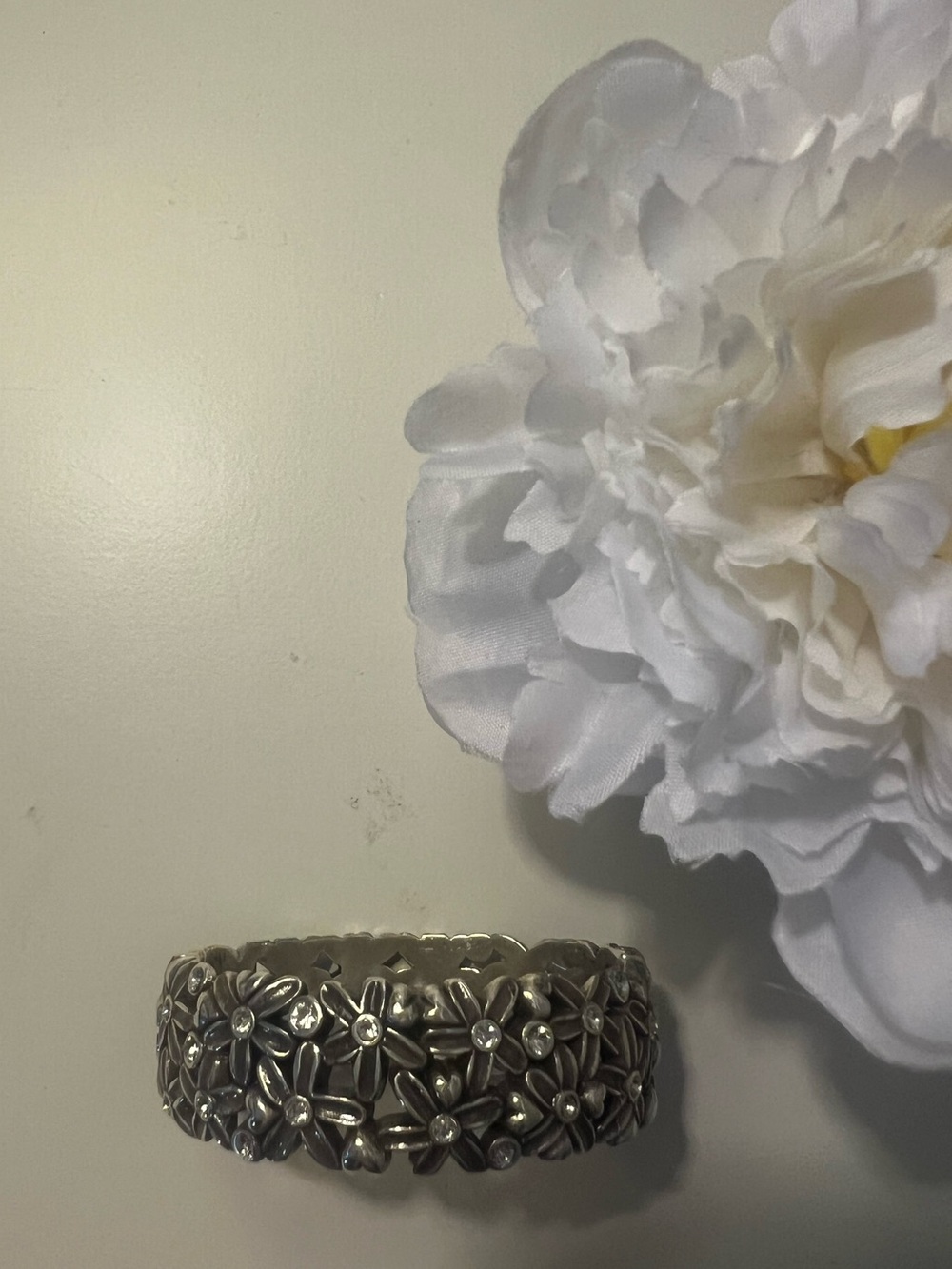 NWT BRIGHTON WILDFLOWERS SWAROVSKI CRYSTAL HINGED BRACELET - Picture 3 of 8